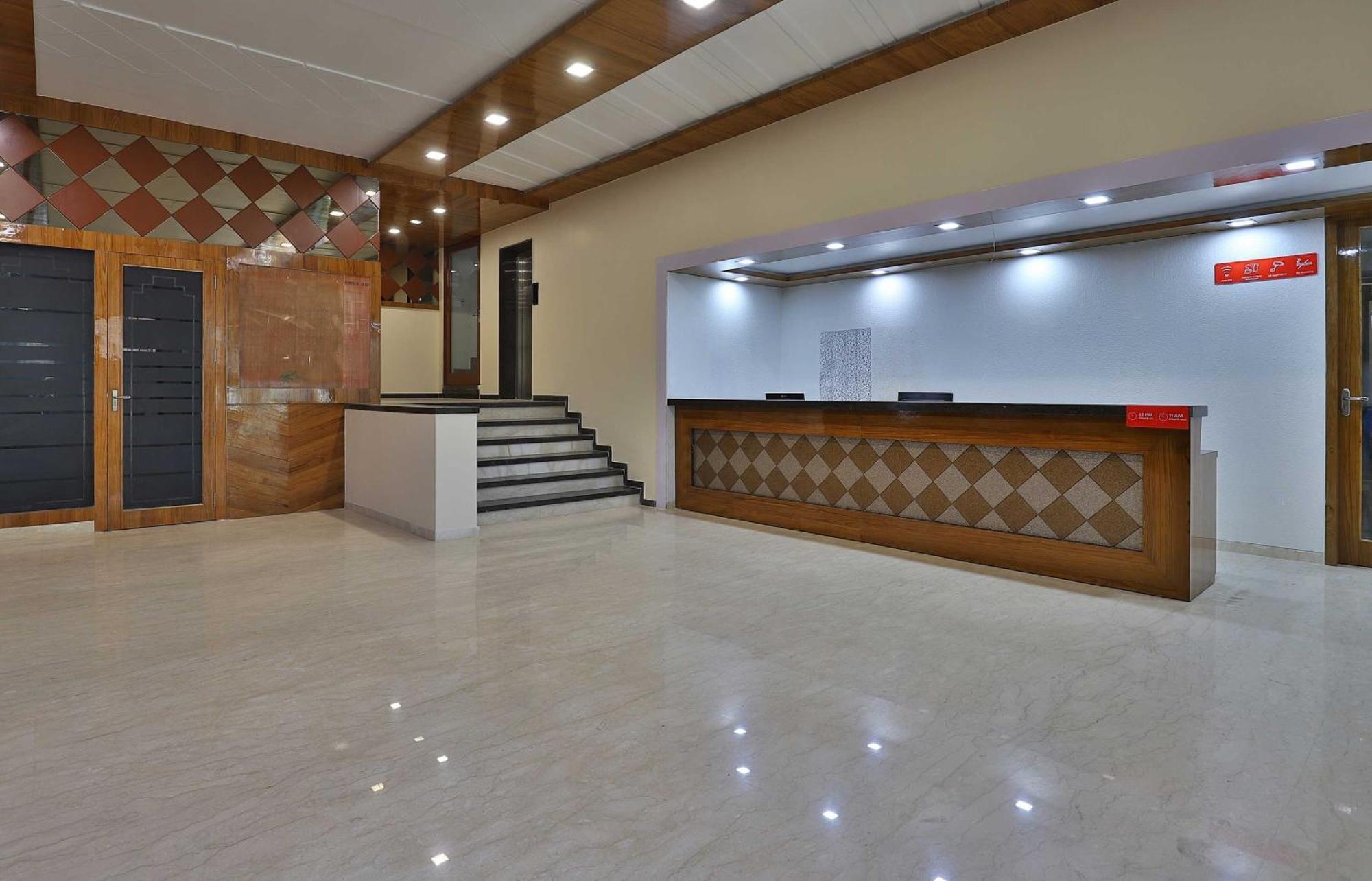 Collection O Hotel Panchsheel Vadodara Exterior photo