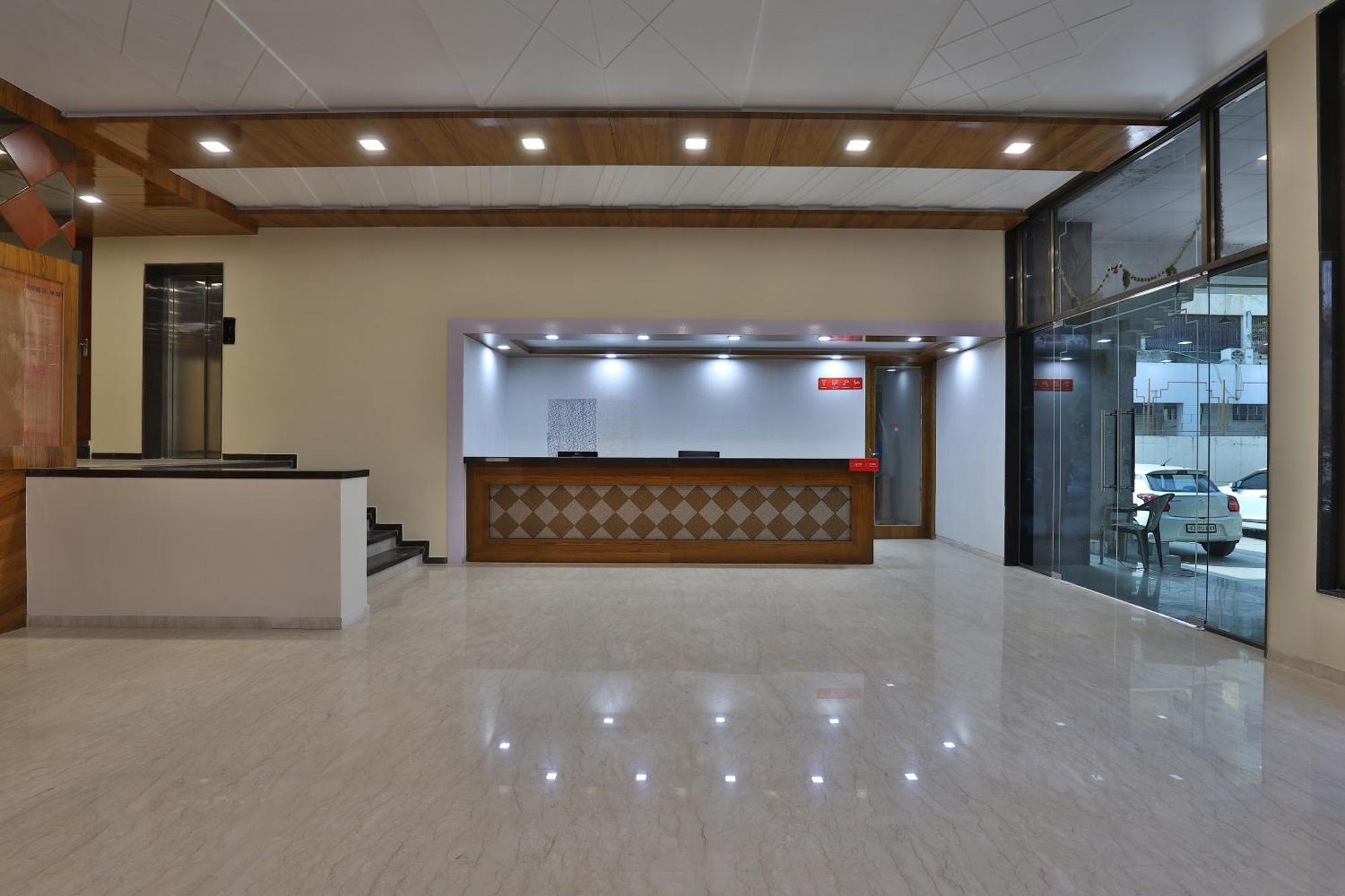 Collection O Hotel Panchsheel Vadodara Exterior photo